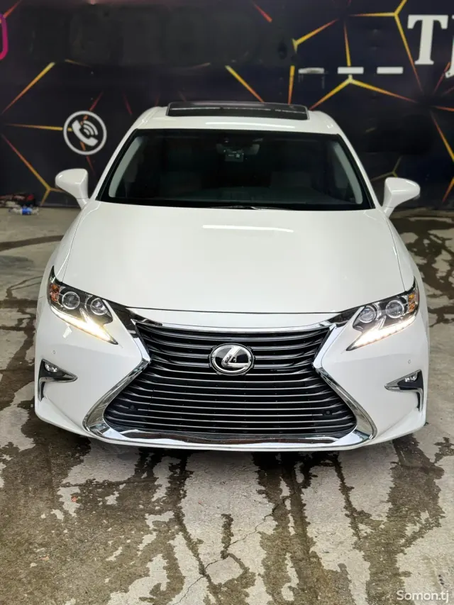 Lexus ES series 2017 · 3.0 AT