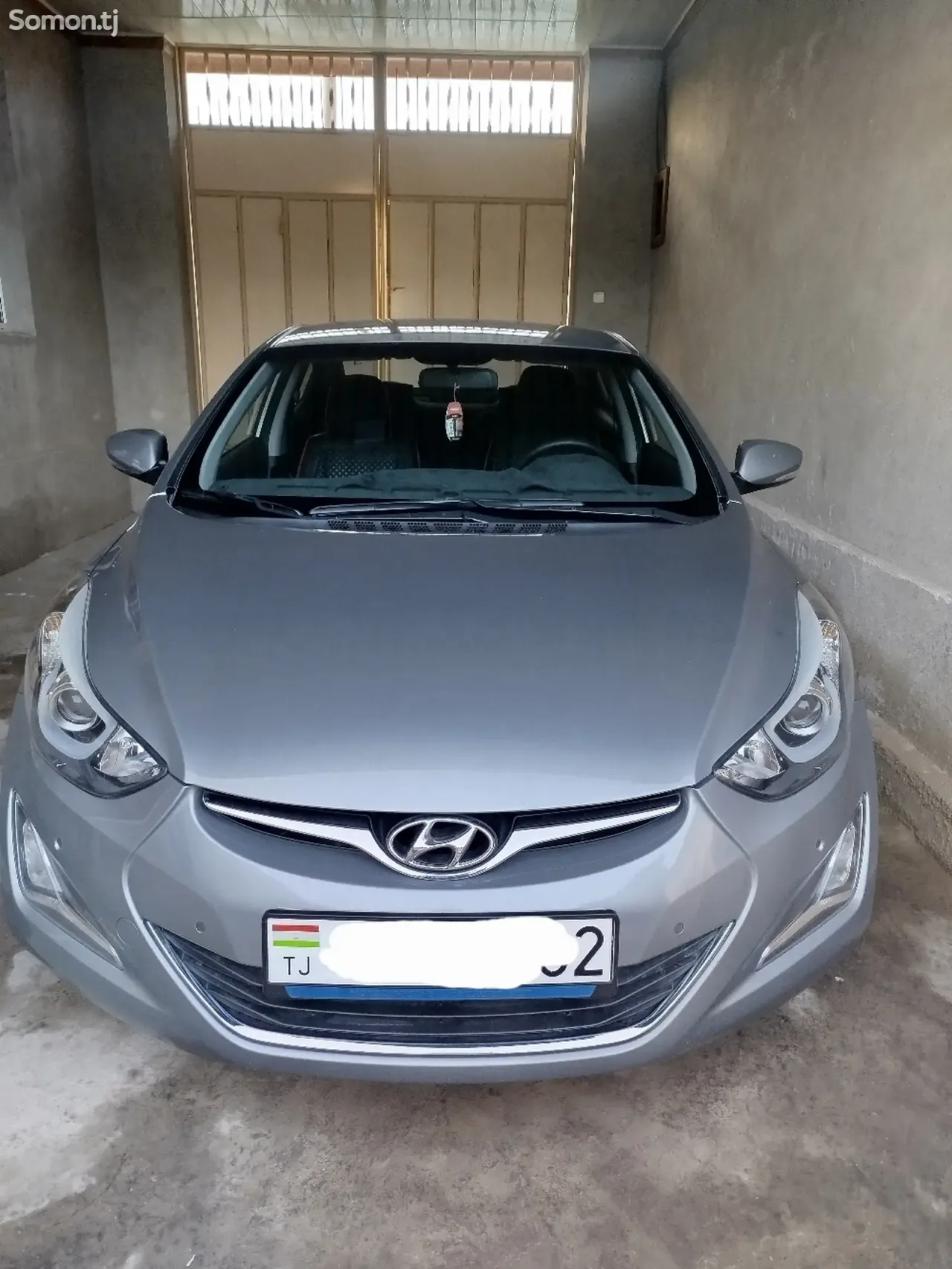 Hyundai Avante 2014 · 1.6 AT