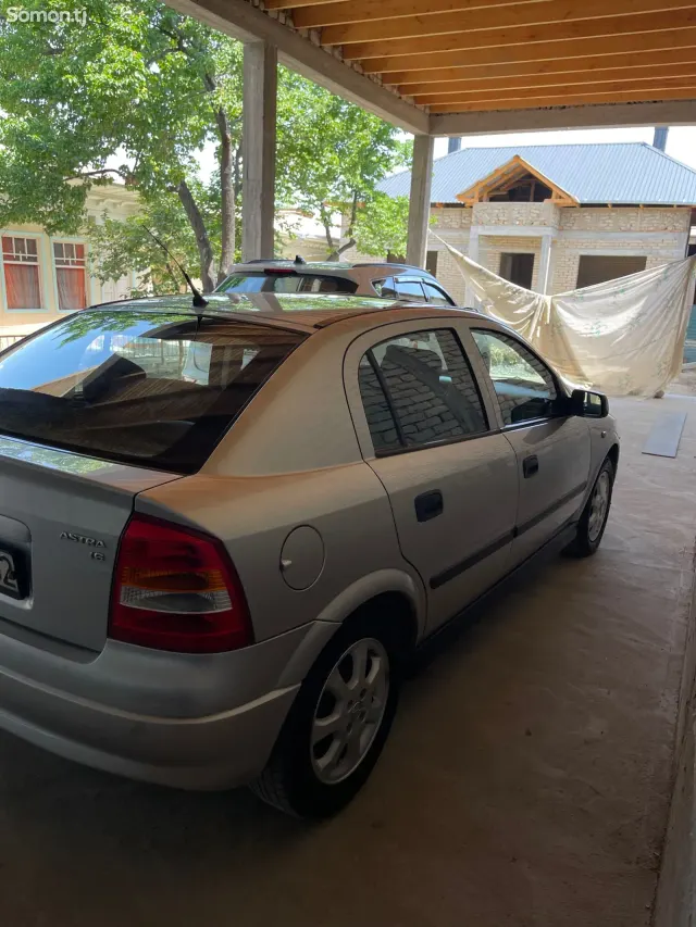 Opel Astra G 2003 · 1.6 MT