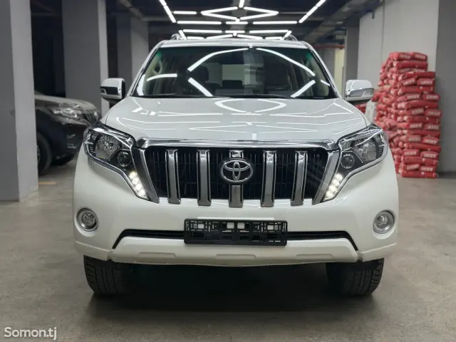 Toyota Land Cruiser Prado 2015 · 4.0 AT