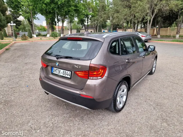 BMW X1 2010 · 2.5 AT