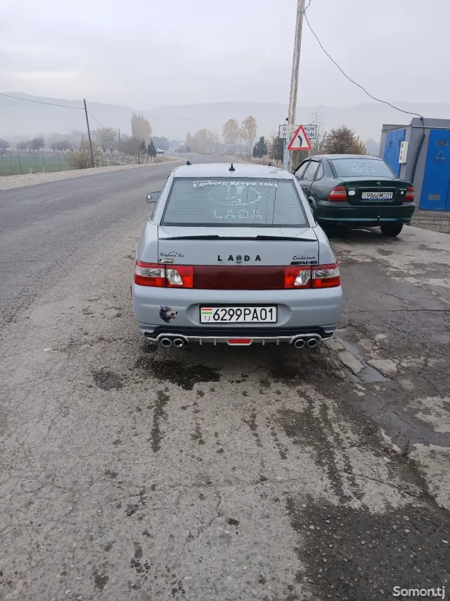 Lada (ВАЗ) 2110 2002 · 1.6 MT