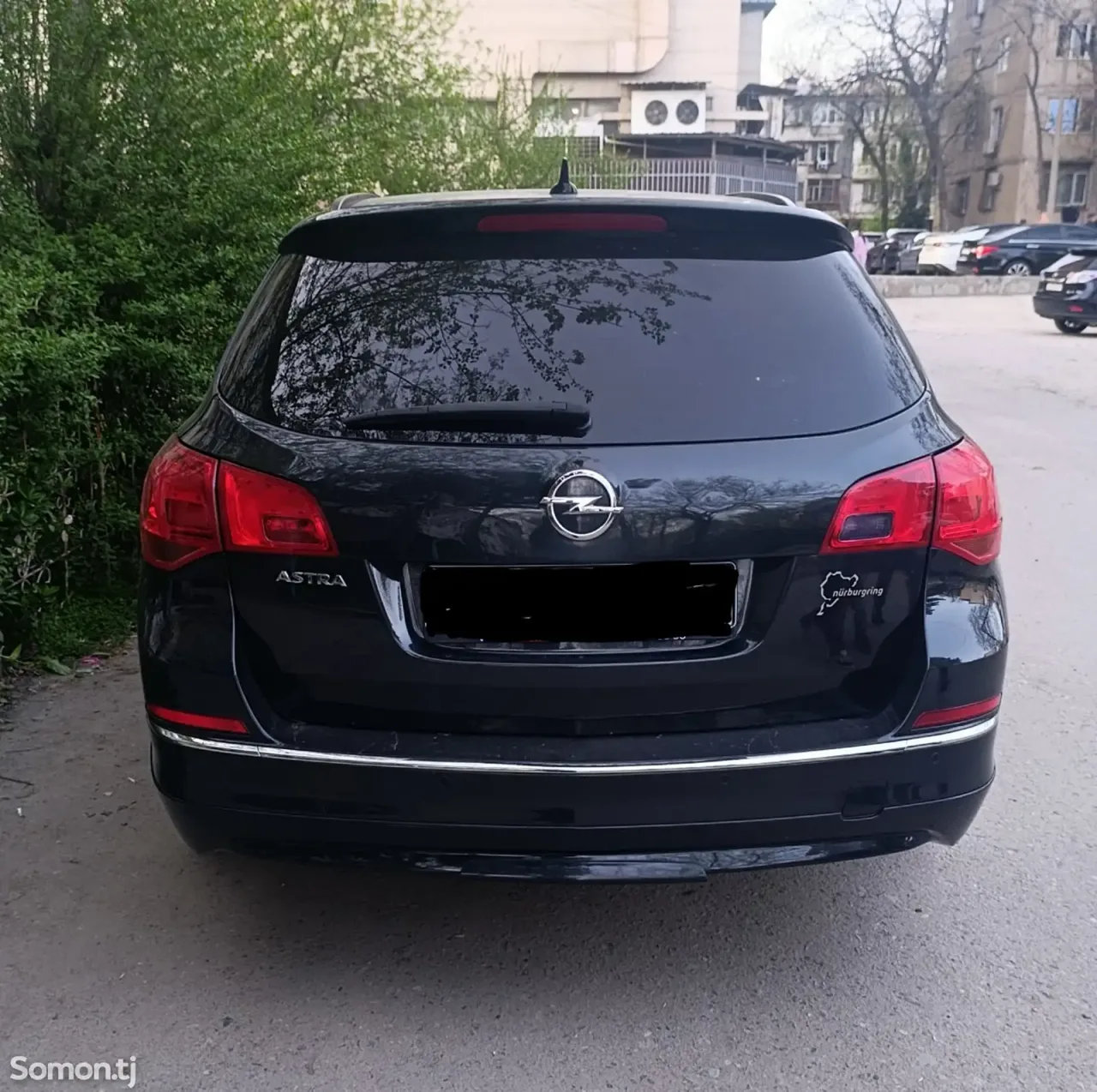 Opel Astra J 2014 · 1.6 MT