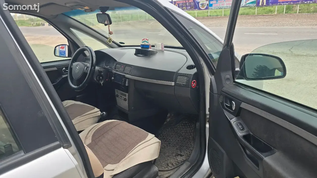 Opel Meriva 2004 · 1.6 MT