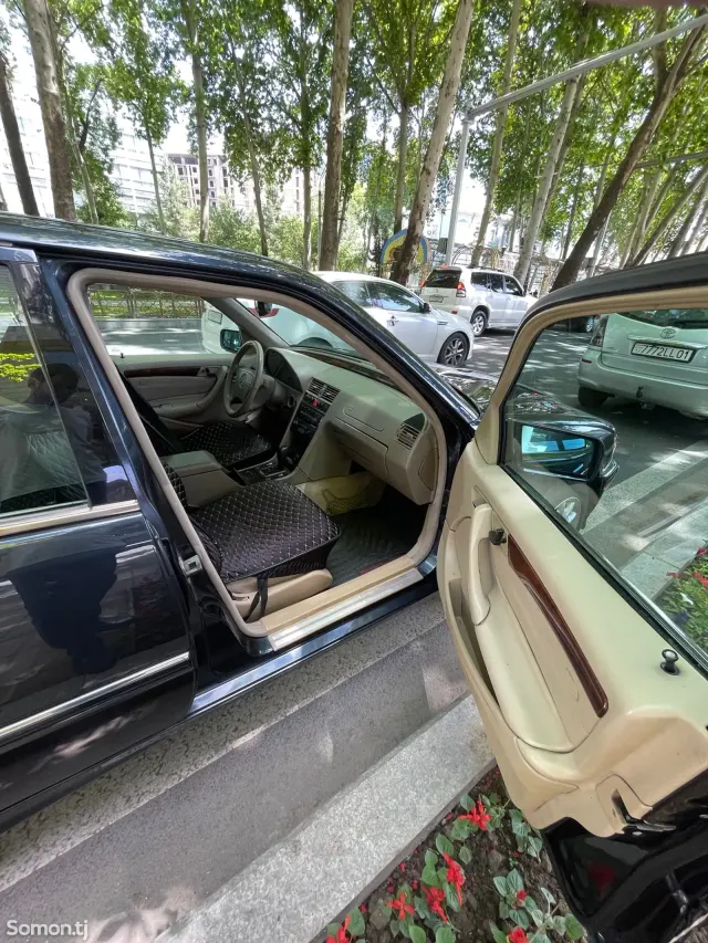 Mercedes-Benz C class 1999 · 2.8 AT