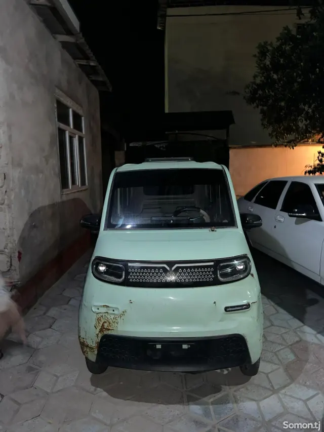 Wuling Hongguang 2025 · AT