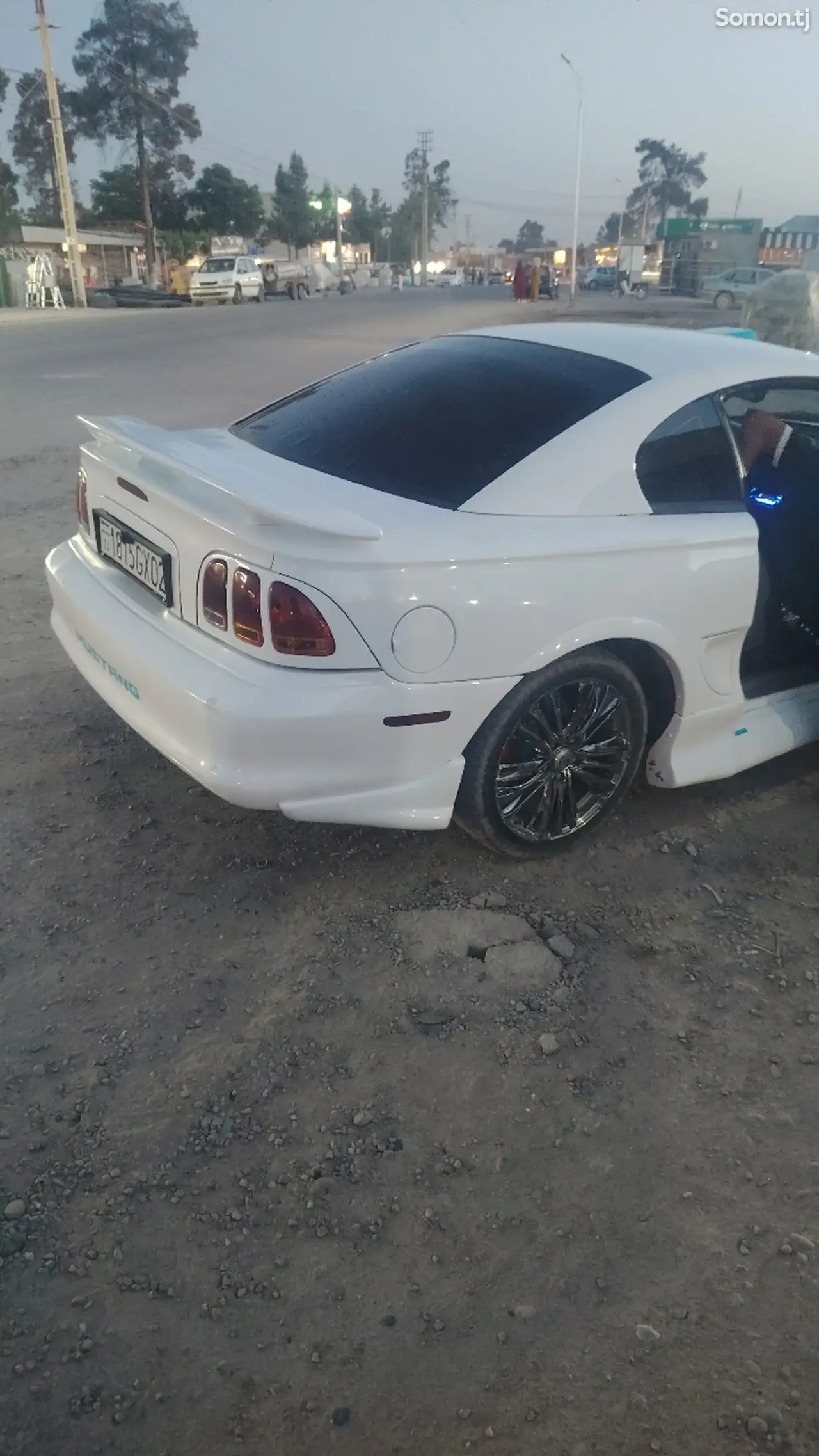 Ford Mustang 1998 · 3.8 AT