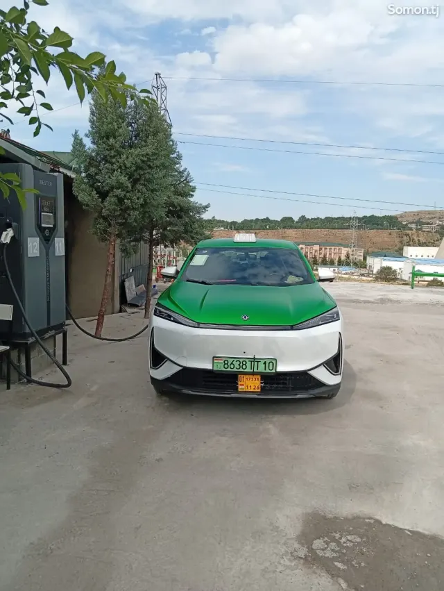 BYD Dolphin 2025 · AT
