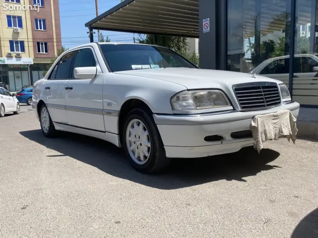 Mercedes-Benz C class 1999 · 2.8 AT