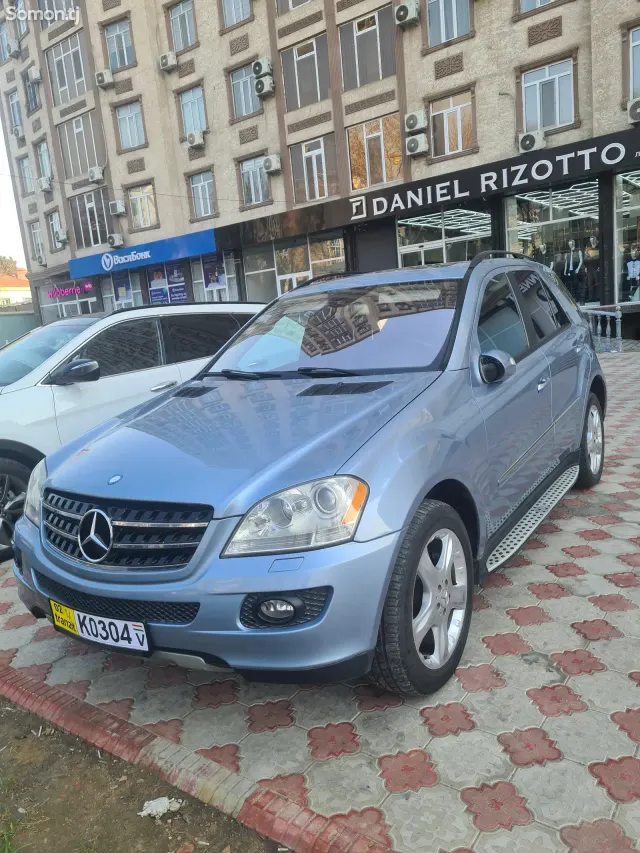 Mercedes-Benz ML class 2006 · 3.5 AT