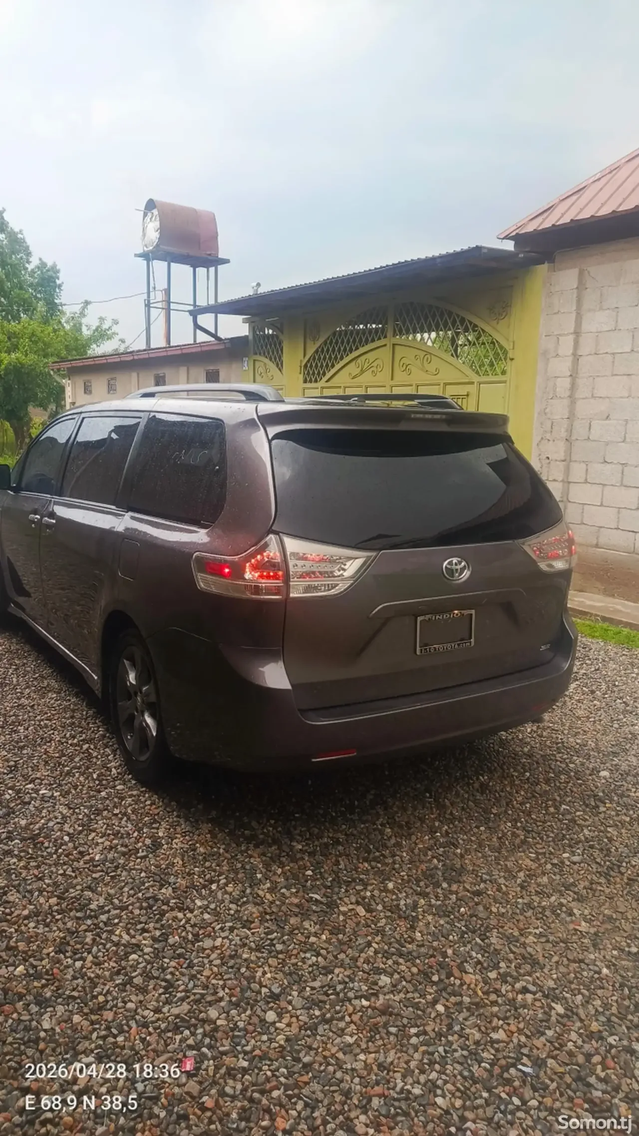 Toyota Sienna 2015 · 3.5 AT
