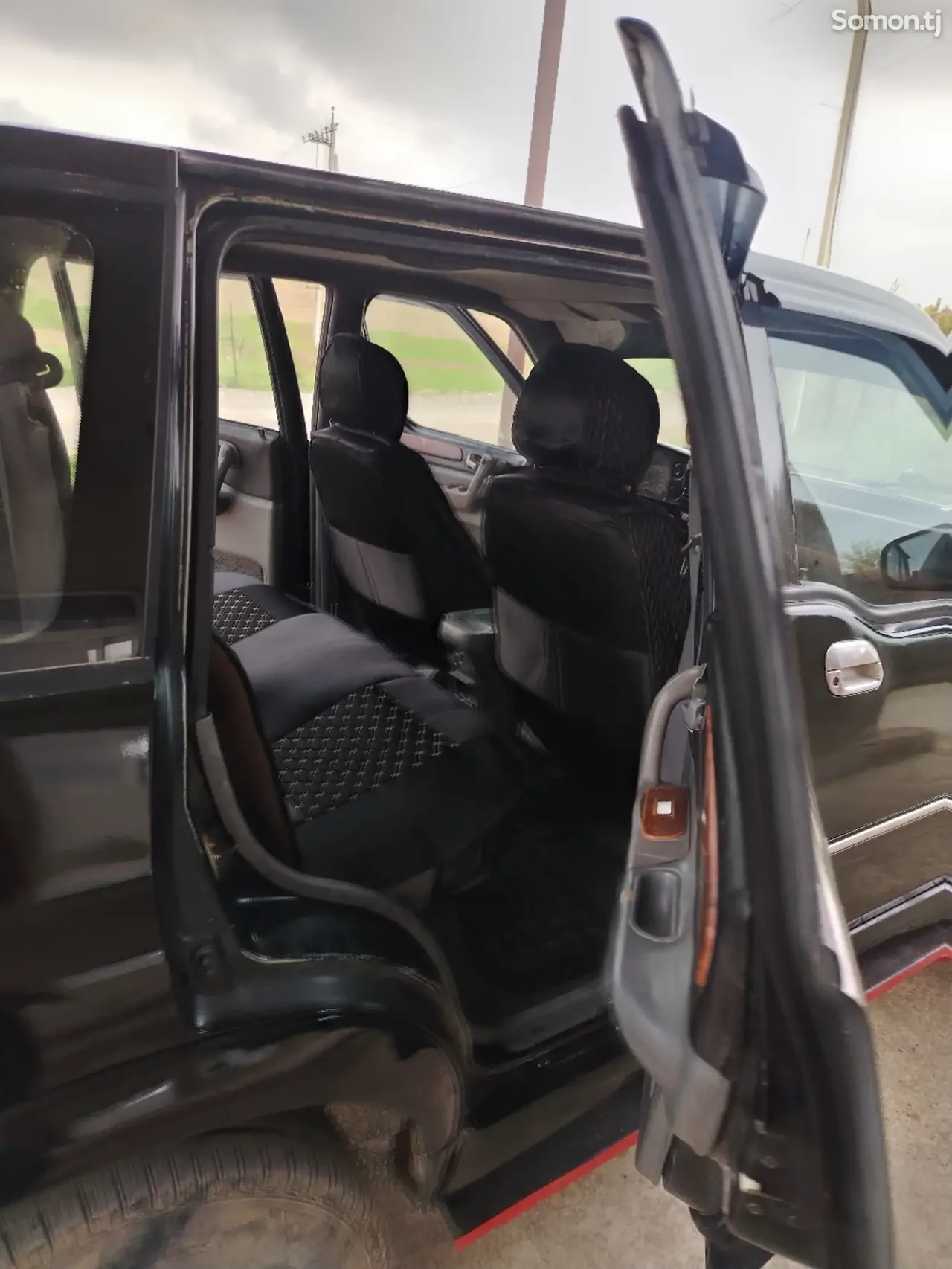 Ssang Yong Musso 1999 · 2.2 MT