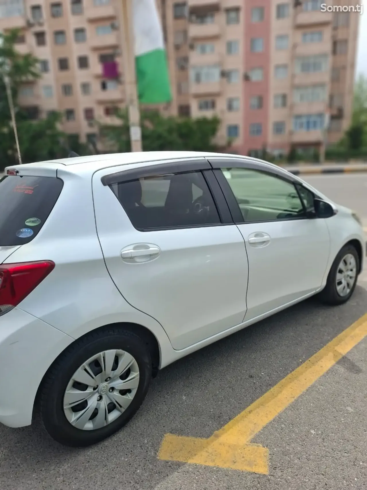 Toyota Vitz 2014 · 1.3 AT