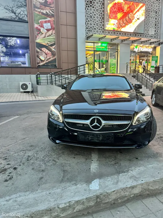 Mercedes-Benz CLS class 2016 · 2.5 AT