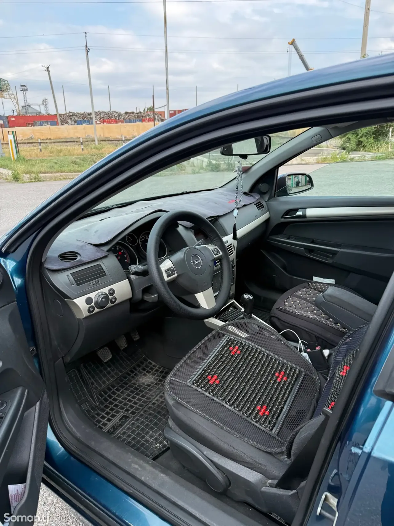 Opel Astra H 2007 · 1.6 MT