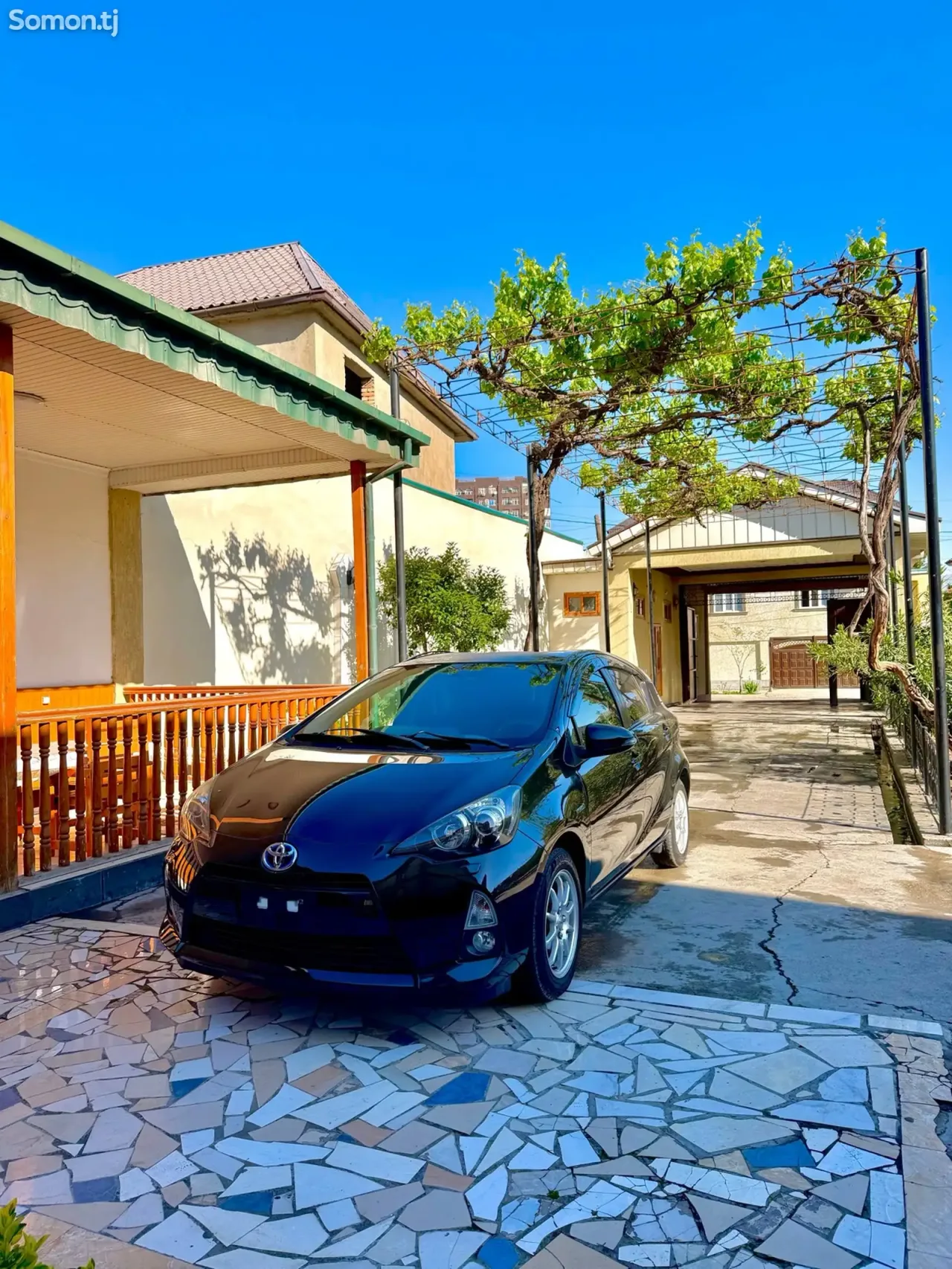Toyota Aqua 2014 · 1.5 AT