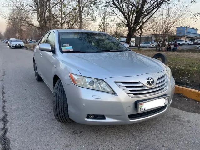 Toyota Camry 2008 · 2.4 AT