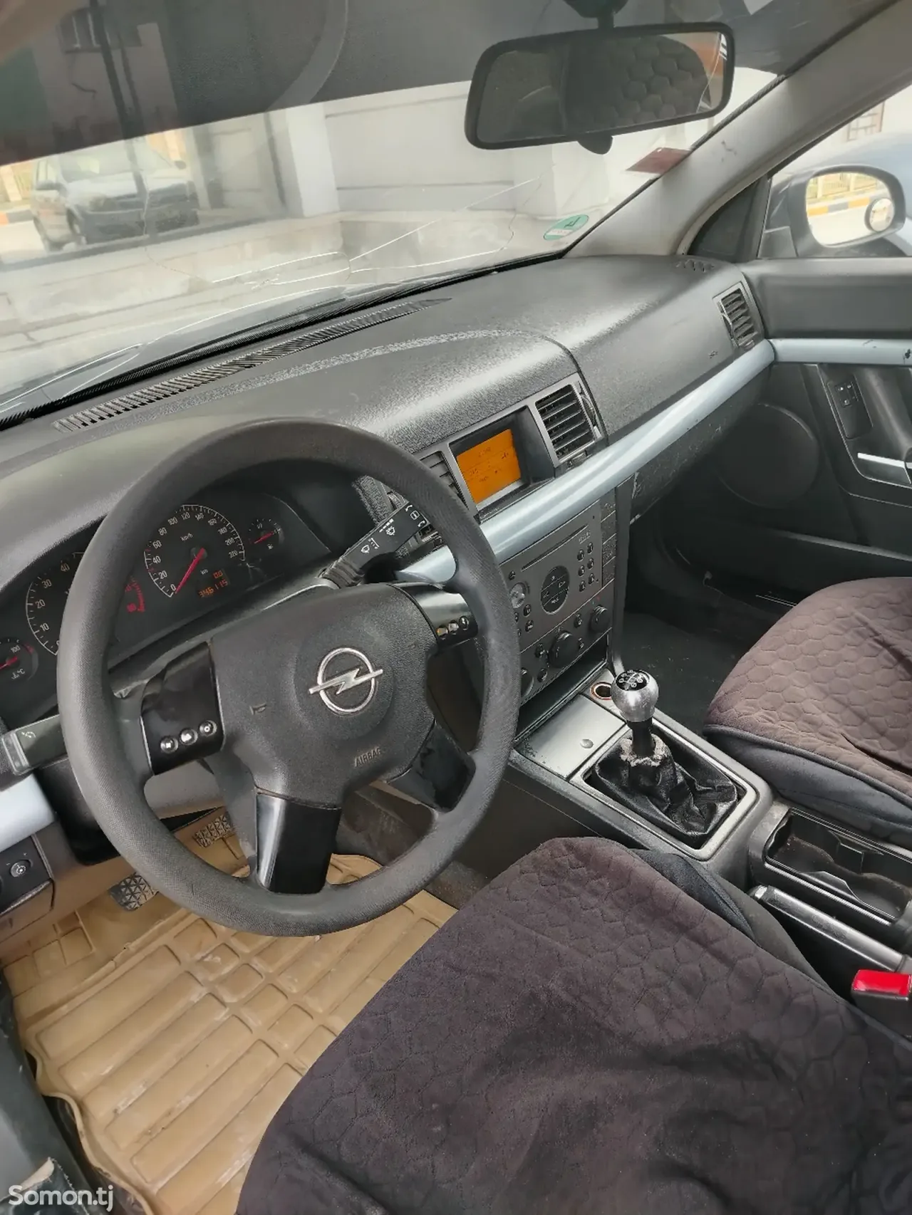 Opel Vectra C 2002 · 2.2 MT