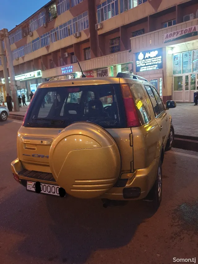 Honda CR-V 2000 · 2.0 MT