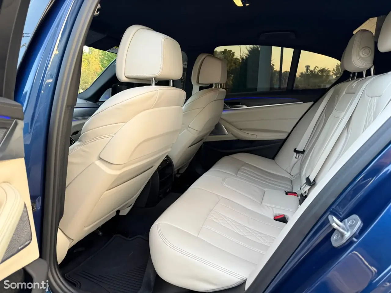 BMW 5 series 2022 · 3.0 AT