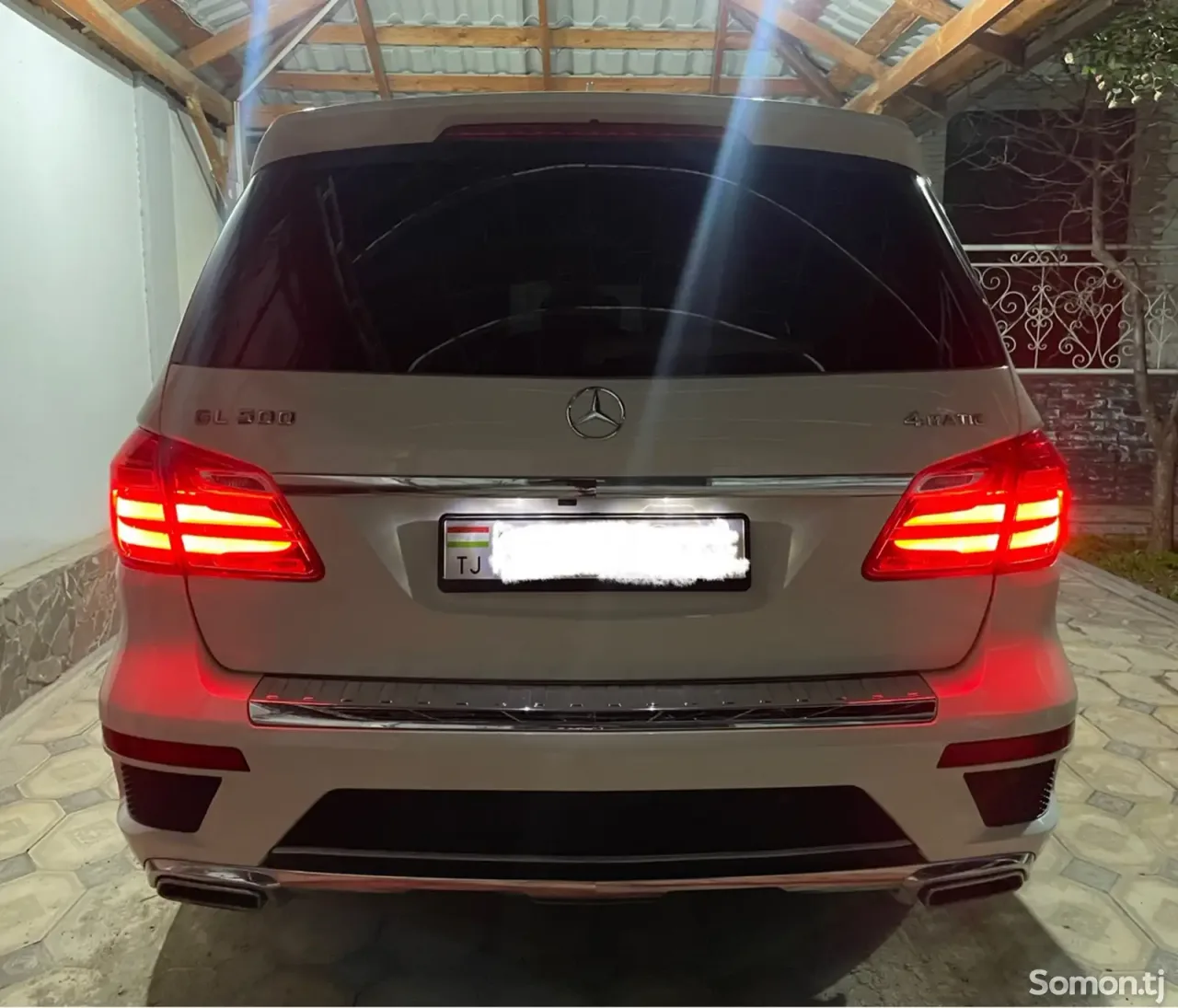 Mercedes-Benz GL class 2014 · 5.5 AT
