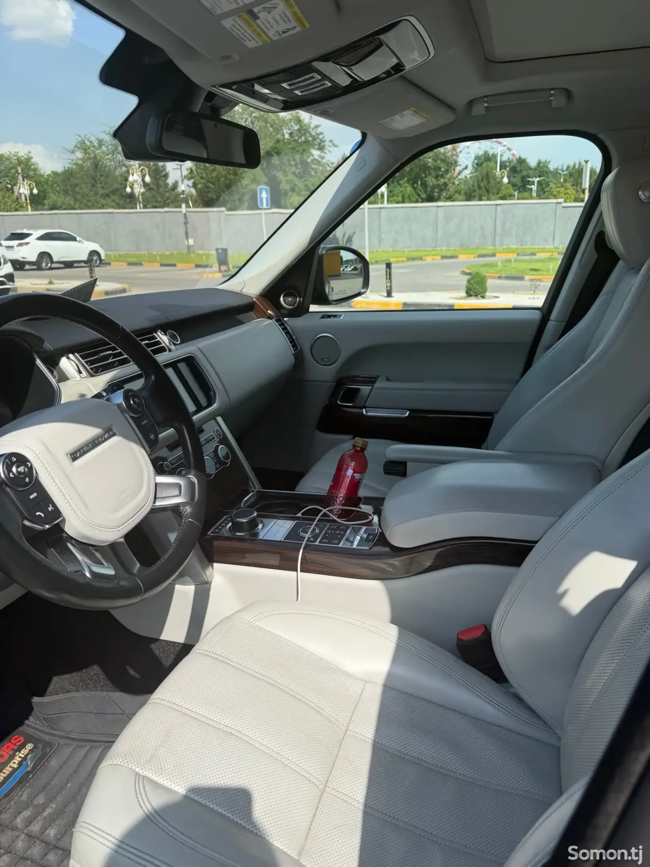 Land Rover Vogue 2017 · 3.0 AT