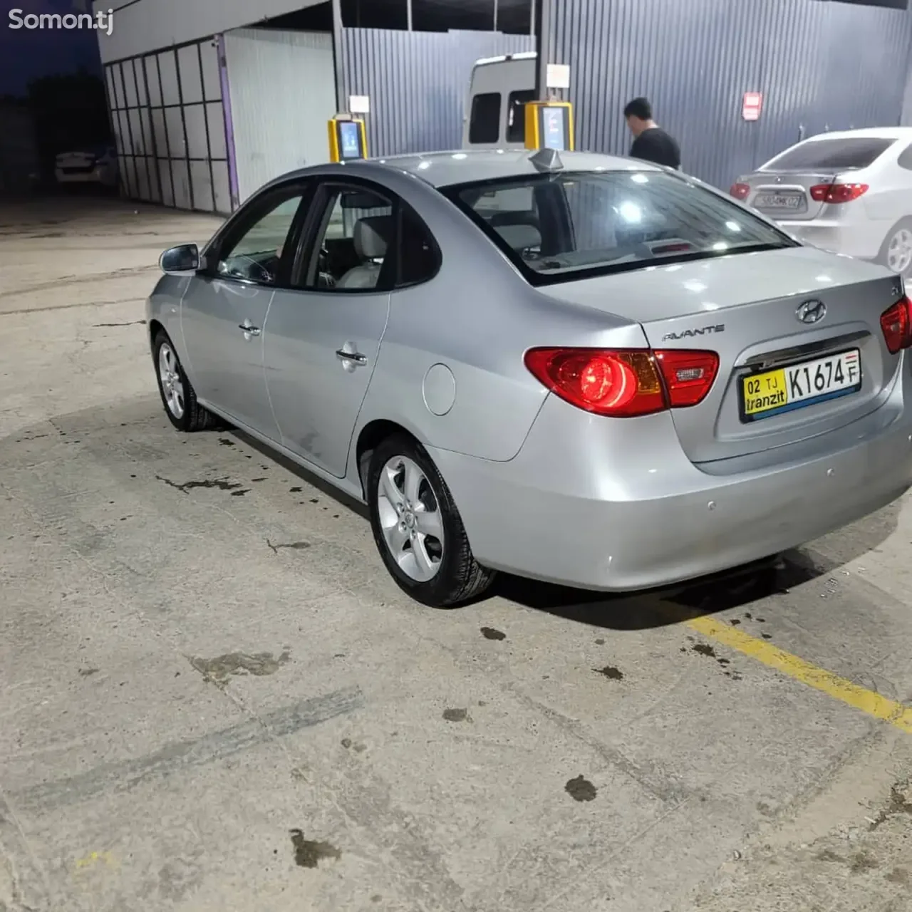 Hyundai Avante 2009 · 1.6 AT