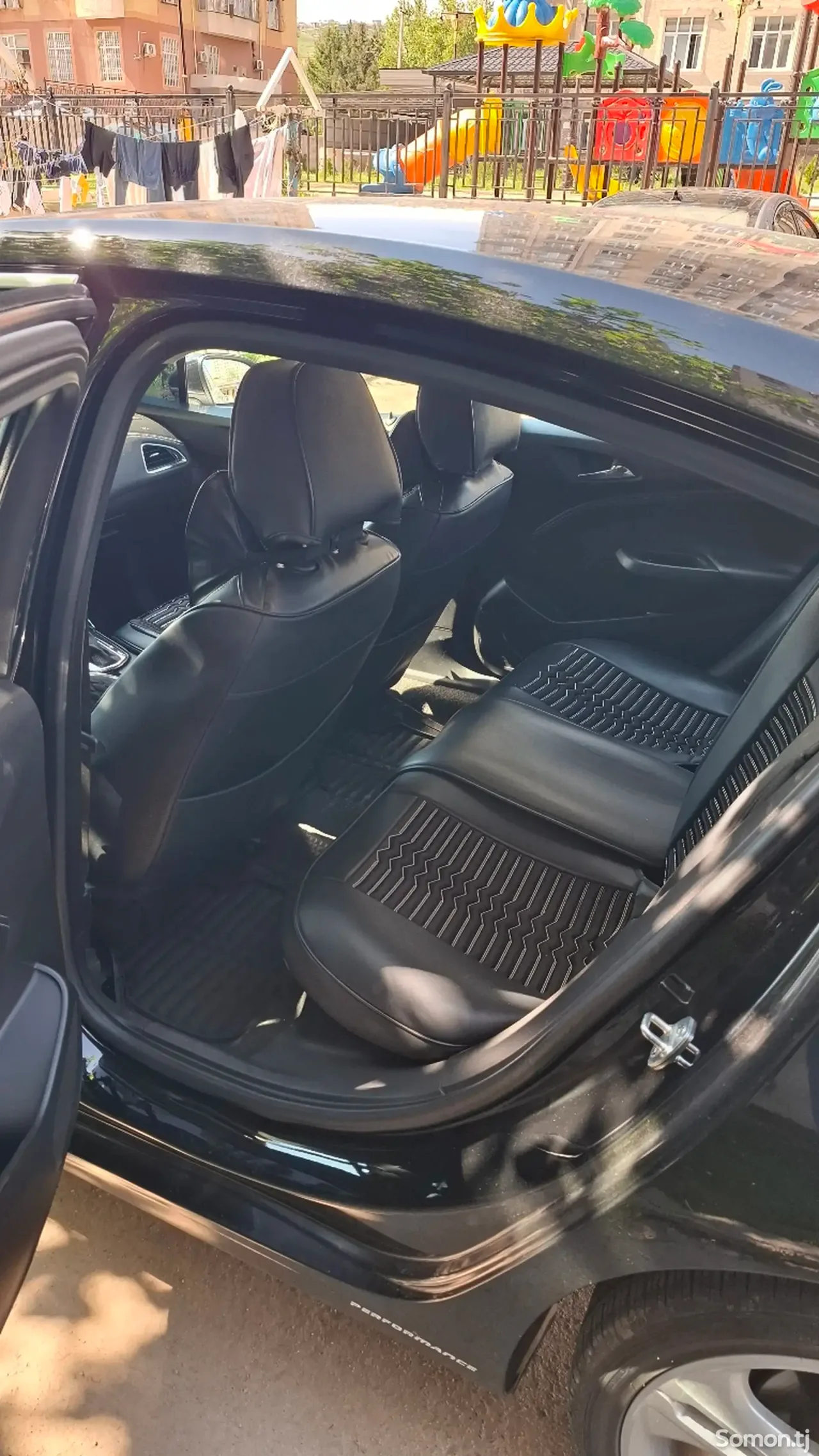 Chevrolet Cruze 2017 · 1.4 AT