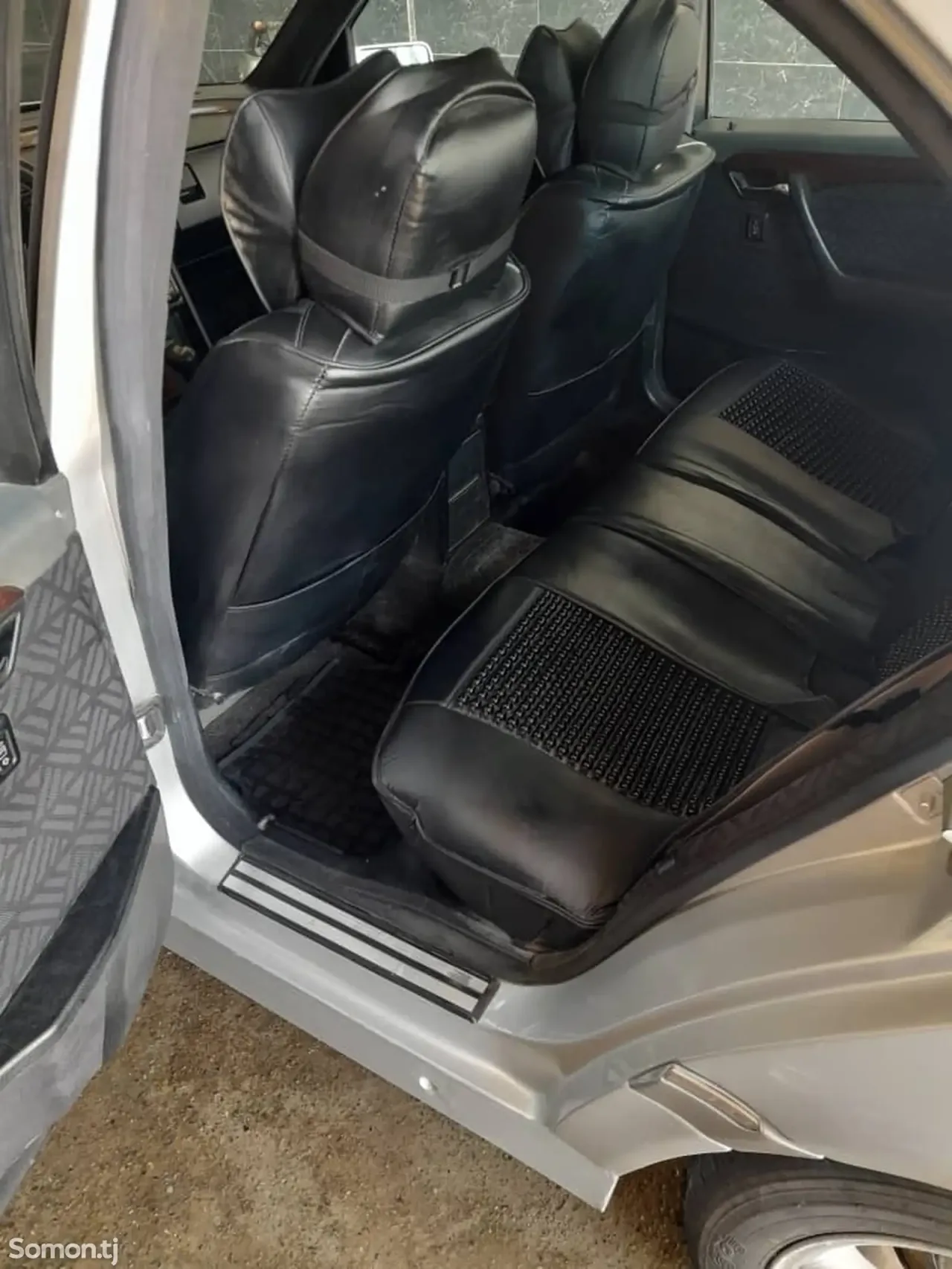 Mercedes-Benz C class 1995 · 2.0 MT