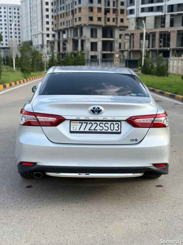 Toyota Camry 2018 · 2.5 AT