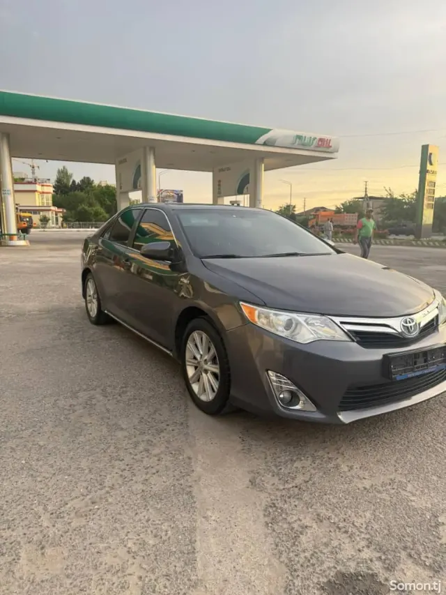 Toyota Camry 2014 · 2.5 AT