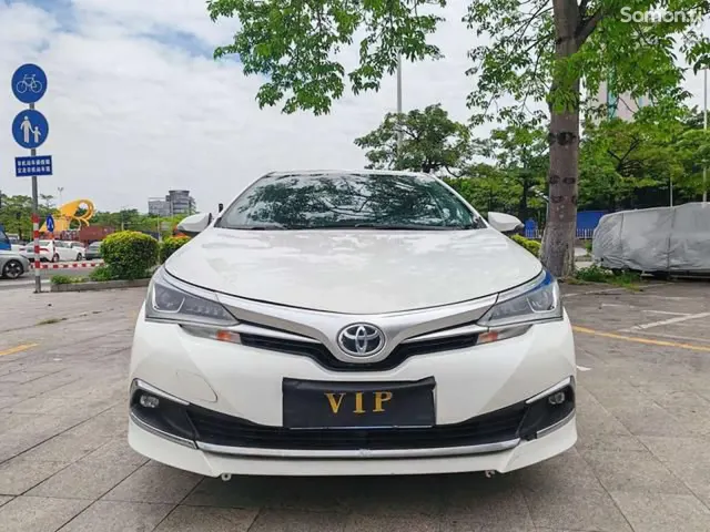 Toyota Corolla 2017 · 1.8 AT