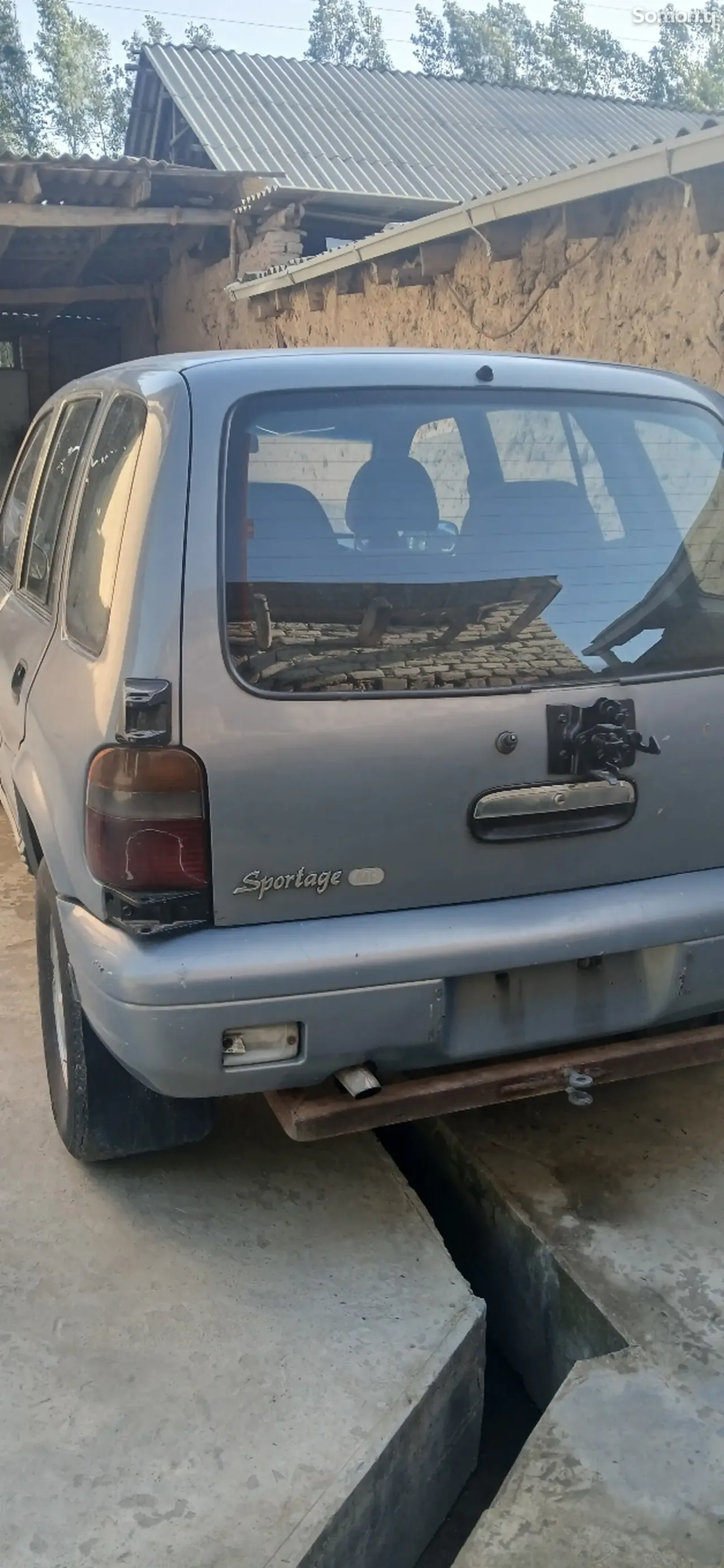 Kia Sportage 1995 · 1.8 MT