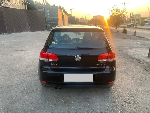 Volkswagen Golf 2012 · 2.0 AT