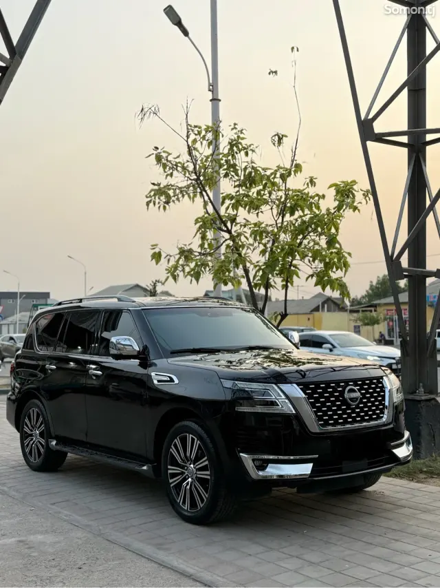 Nissan Patrol 2021 · 5.6 AT