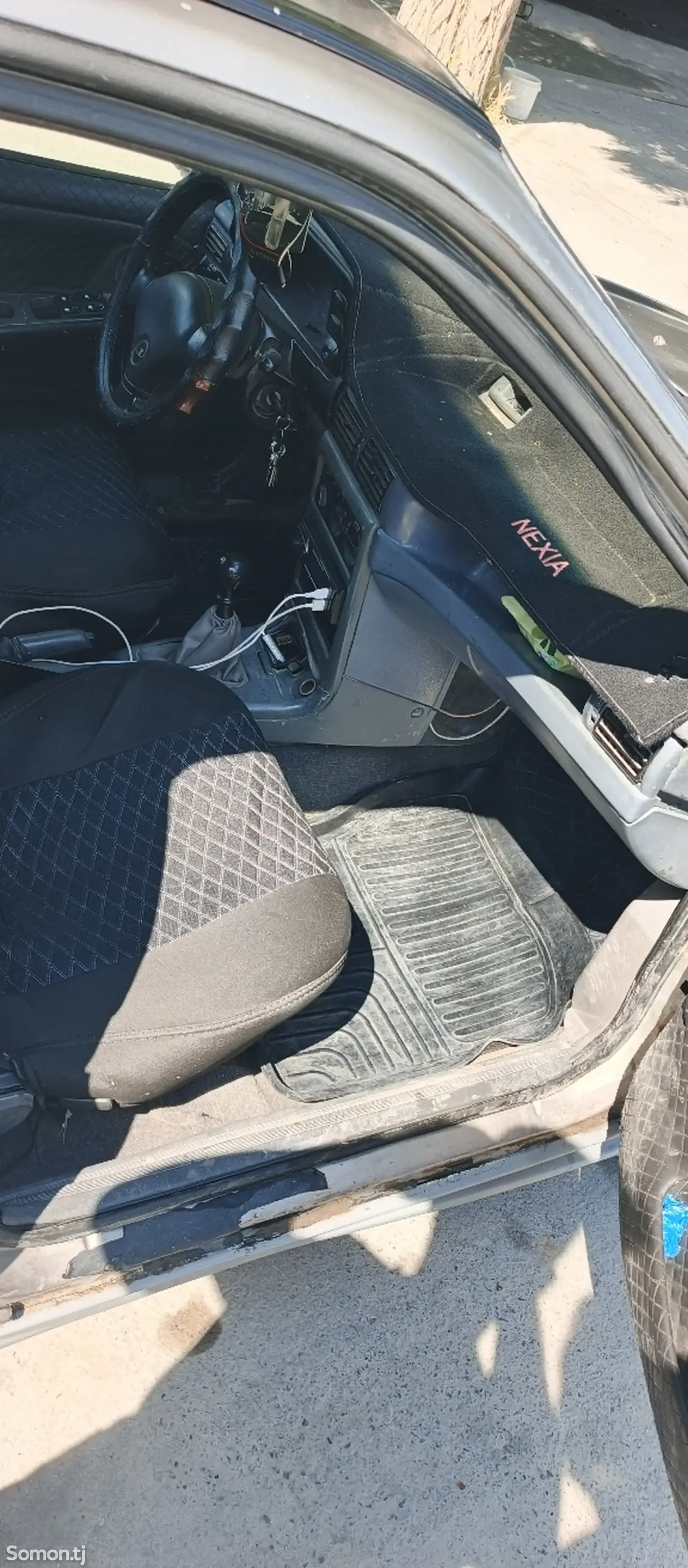 Daewoo Nexia 1995 · 1.6 MT
