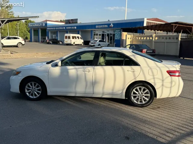 Toyota Camry 2011 · 3.5 AT