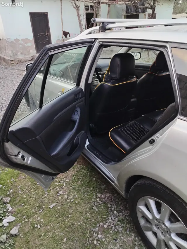 Toyota Avensis 2008 · 2.0 MT