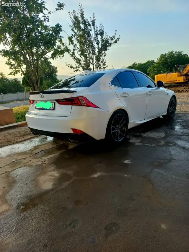 Lexus ES series 2015 · 2.5 AT
