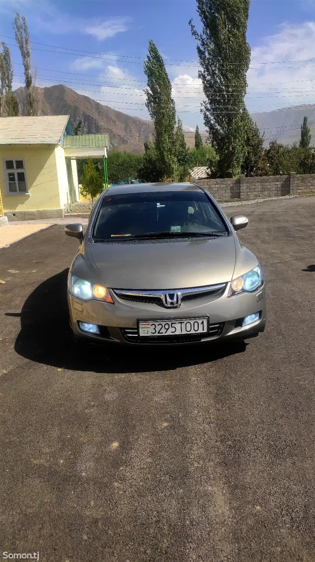 Honda Civic 2008 · 1.8 MT
