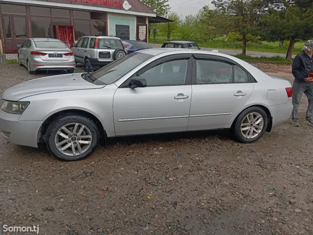 Hyundai Sonata 2007 · 2.0 AT