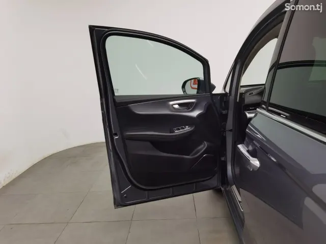 Roewe iMAX8 EV 2022 · 2.0 AT