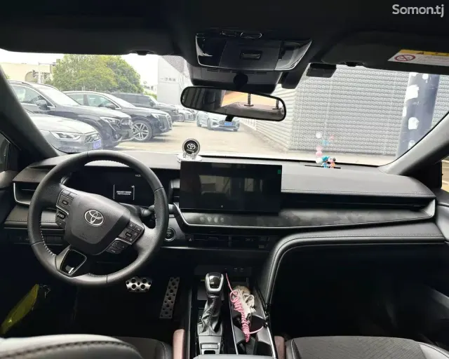 Toyota Camry 2025 · 2.0 AT