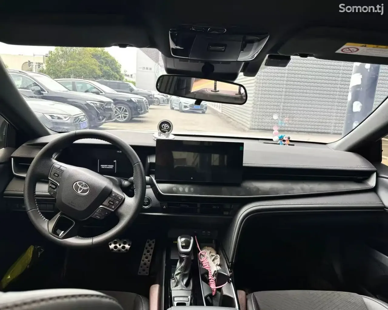 Toyota Camry 2025 · 2.0 AT