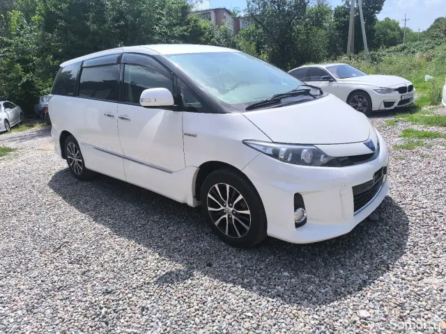 Toyota Estima 2015 · 2.4 AT