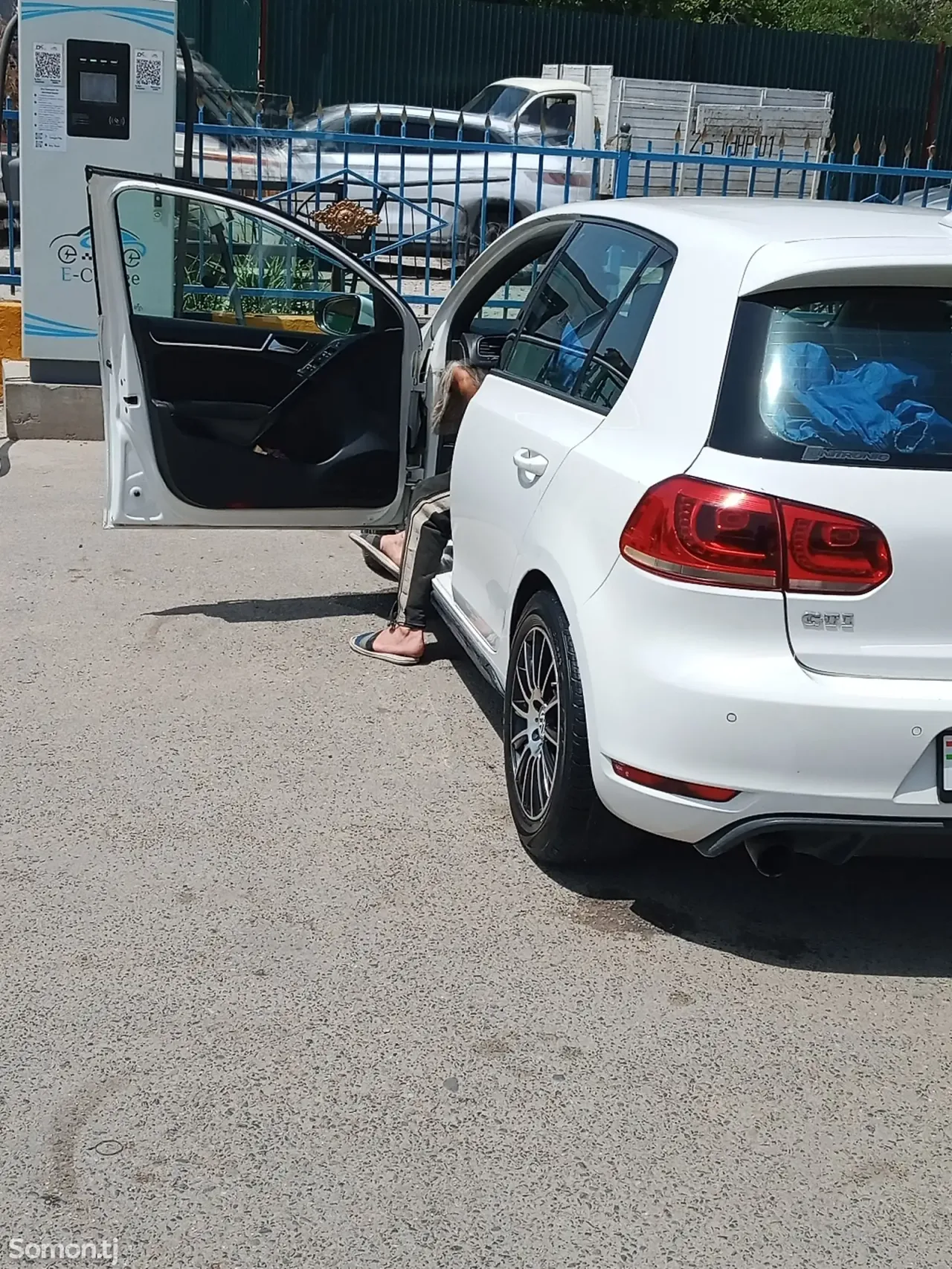 Volkswagen Golf 2012 · 2.0 AT