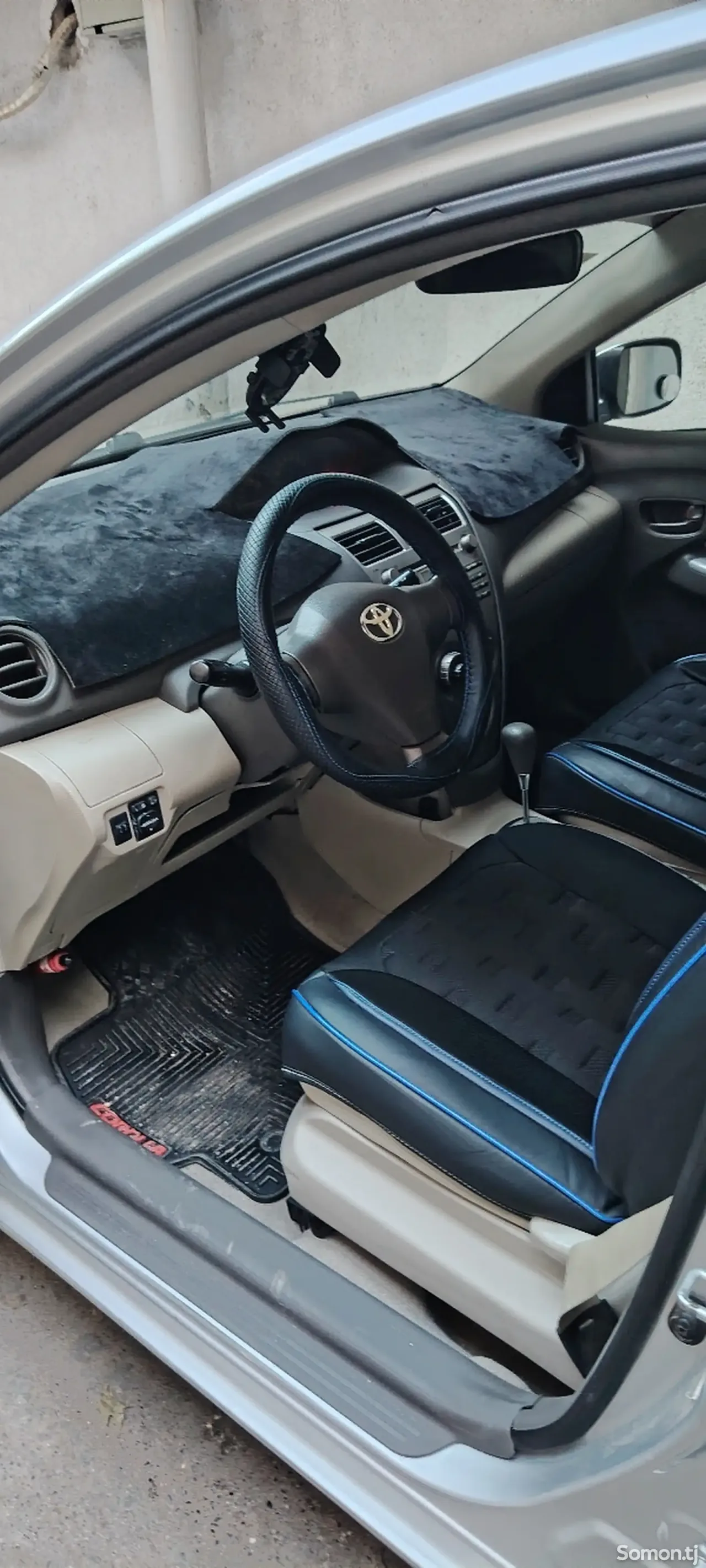 Toyota Belta 2009 · 1.3 AT