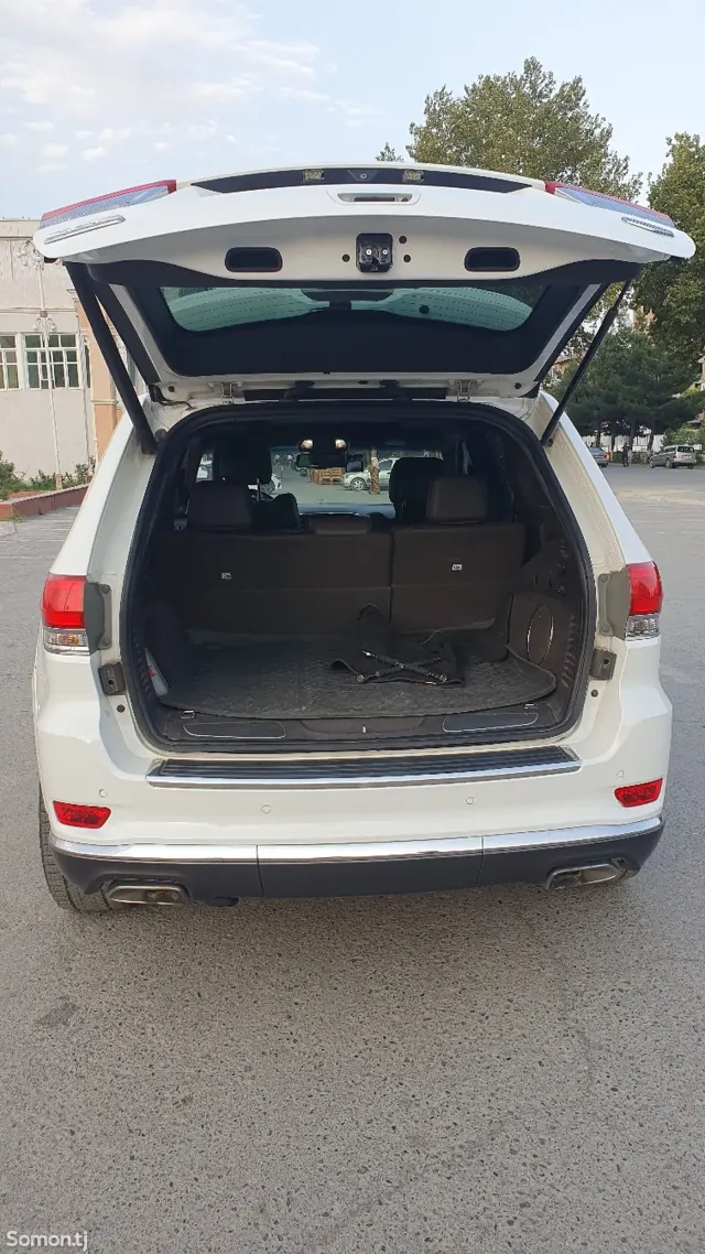 Jeep Grand Cherokee 2014 · 2.7 AT