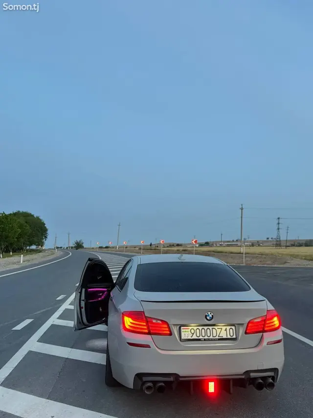 BMW 5 series 2015 · 3.5 AT