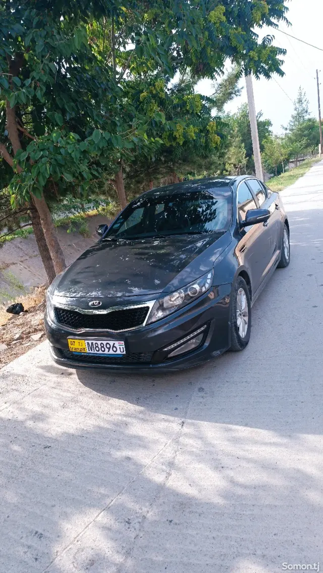 Kia K5 2011 · 2.0 AT